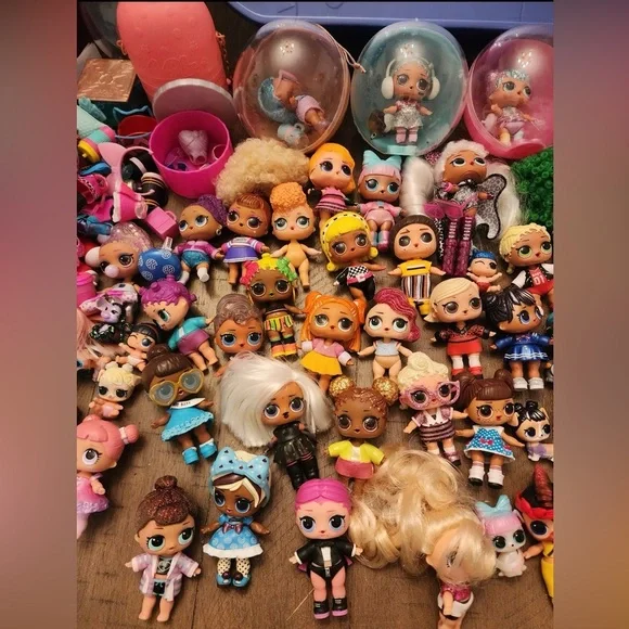 LOL Surprise Doll Large Lot Of Dolls Pets Babies & Accessories - Picture 3 of 6